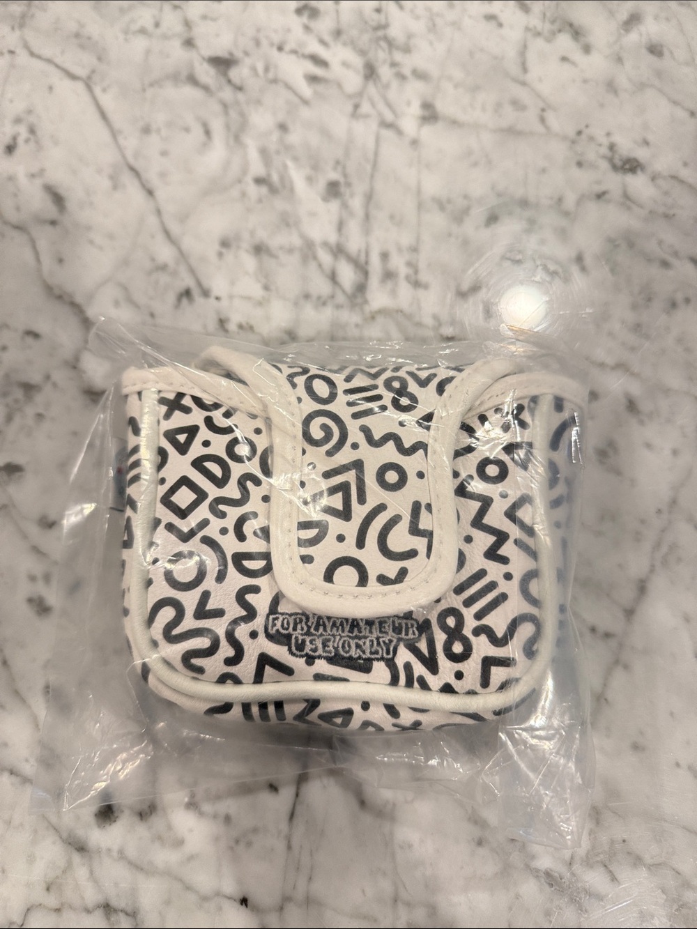 Graphic Black & White Mini Pouch